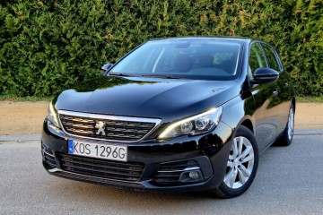 Peugeot 308 T9 LIFT 1.2 130KM / 2018 / LED / NAVI / PDC / grz. Fotele