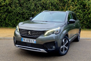 Peugeot 5008 1.2 131KM 2019/ AUTOMAT/ NAVI/ LED/ VIRTUAL/ HAK/ Kamera